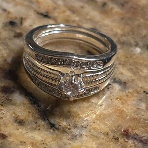 Elegant Silver Women's Ring